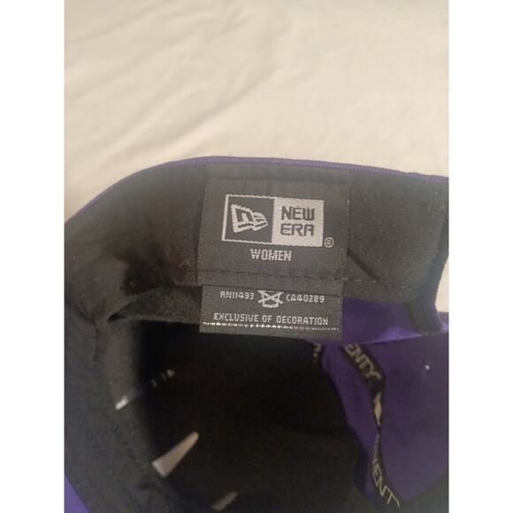 Women Minnesota Vikings New Era 9Twenty Strapback Adjustable Hat Cap NFL Purple - Picture 3 of 5